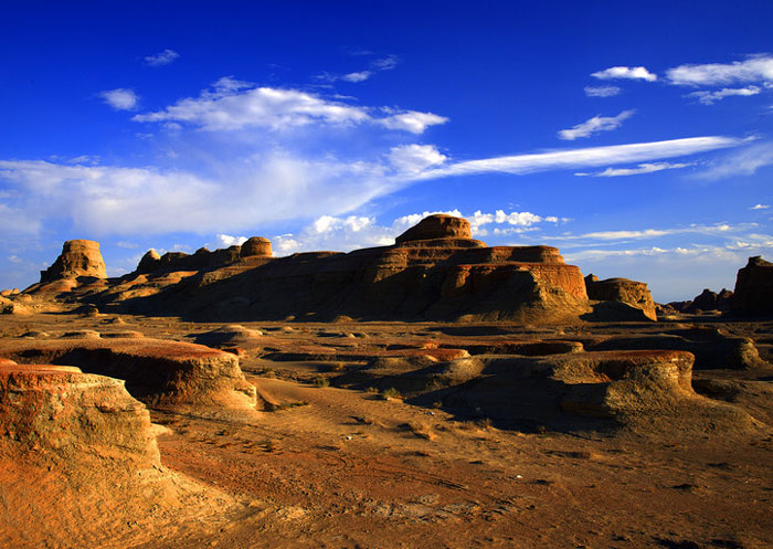 魔鬼城景區內的雅丹地貌