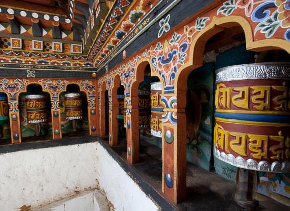 青藏火車上有隨行醫生嗎？火車上出現嚴重的高原反應怎麼辦？