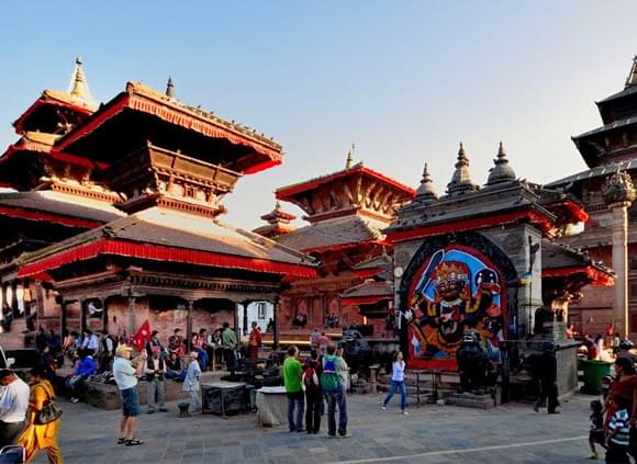 火車上可以充電嗎？如果手機和電腦沒電要怎麼辦？