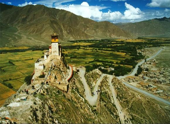 青藏列車上會供氧嗎，青藏火车上是怎么供氧的，还会高反吗？