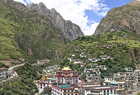 德仲寺與德仲溫泉