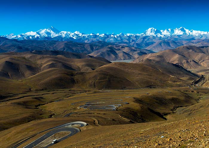 加烏拉山口與山路十八彎
