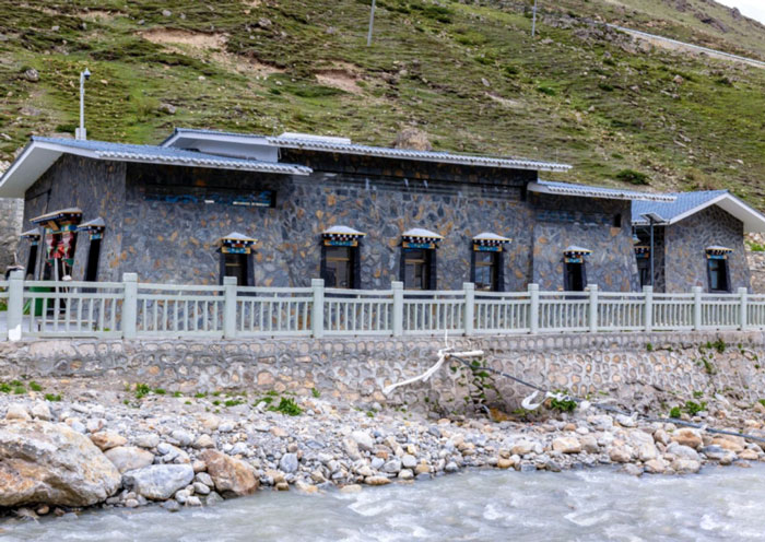 康布溫泉 康布溫泉