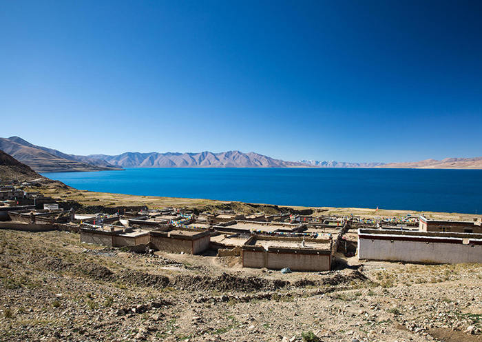 文佈南村看當惹雍錯